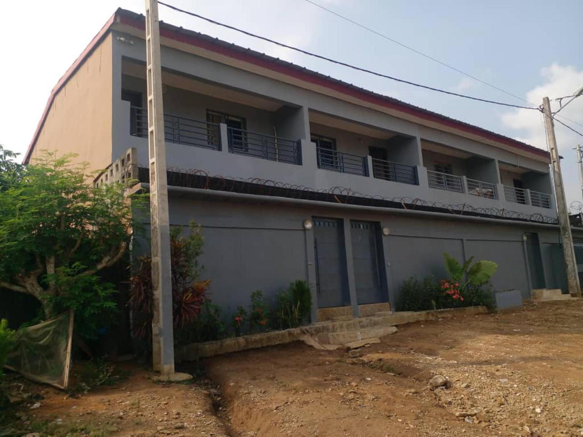 Villa Lovely 1-Bed Duplex House Abidjan Exterior foto